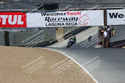 media/Jun-26-2022-CRA (Sun) [[122d0e5426]]/Race 13 (Expert 1000 Superbike)/Start Finish/